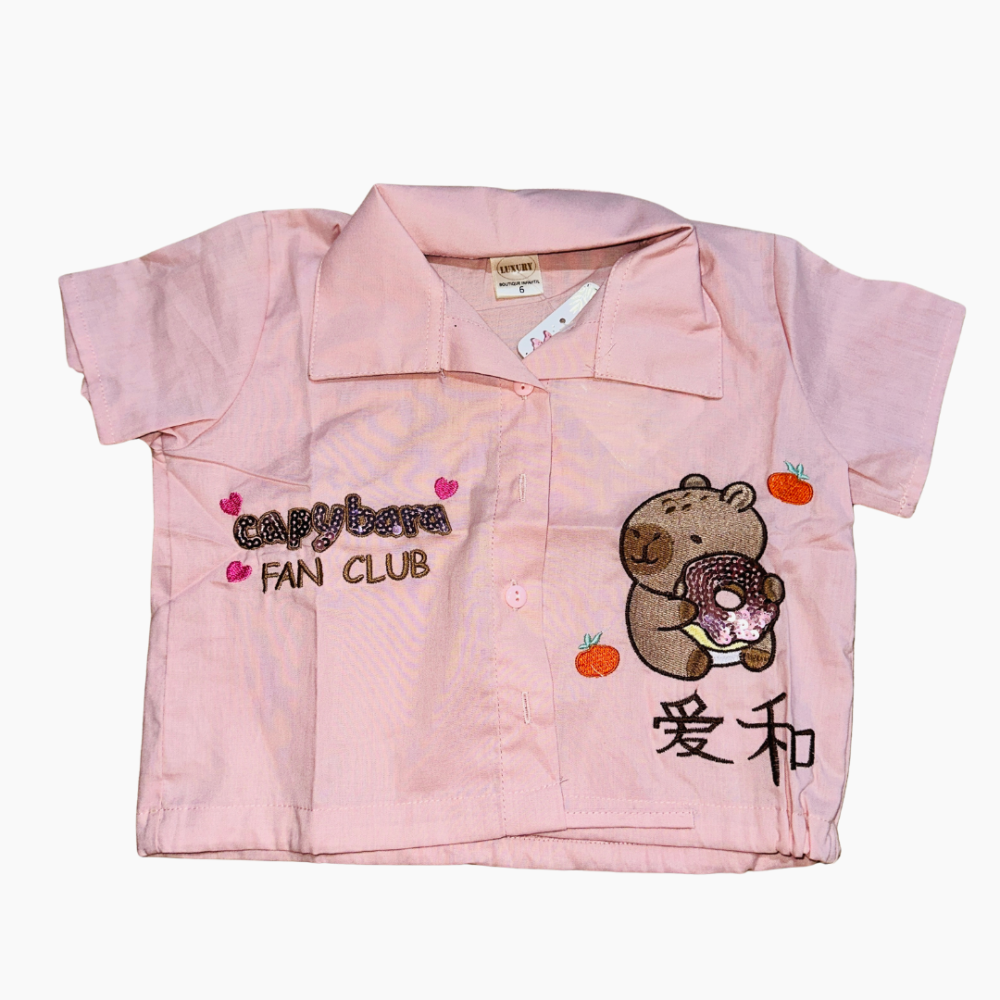 45 BLUSA CAPIBARAS Y ESTRELLAS
